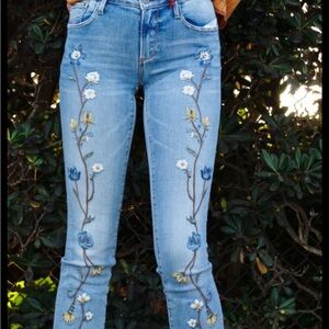 DRIFTWOOD Blue Floral Embroidered Skinny Jeans